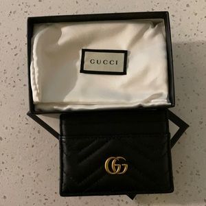 100% AUTHENTIC Gucci Marmont card holder black